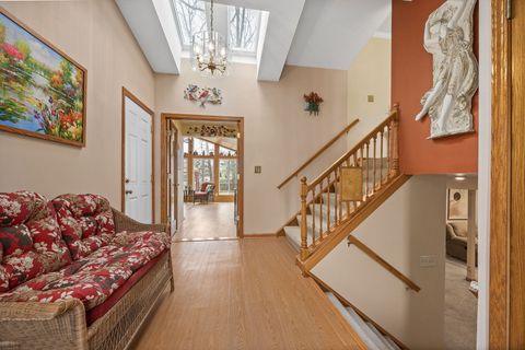 Tiny photo for 8000 Oakview Lane, Woodridge, IL 60517 (MLS # 12587818)