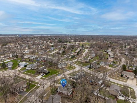 Tiny photo for 8000 Oakview Lane, Woodridge, IL 60517 (MLS # 12587818)