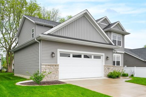 Tiny photo for 2902 Steppe Lane, Bloomington, IL 61705 (MLS # 12629196)
