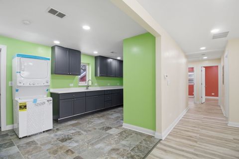 Tiny photo for 9804 S Maplewood Avenue, Evergreen Park, IL 60805 (MLS # 12595733)