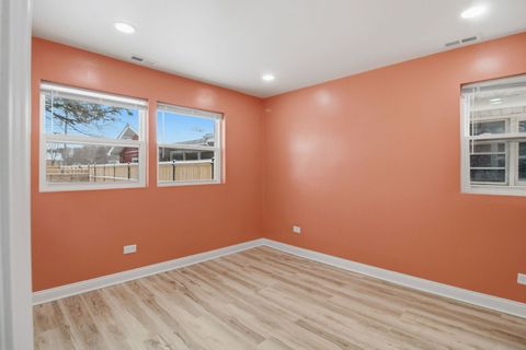 Tiny photo for 9804 S Maplewood Avenue, Evergreen Park, IL 60805 (MLS # 12595733)