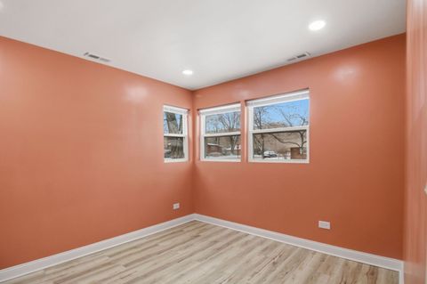 Tiny photo for 9804 S Maplewood Avenue, Evergreen Park, IL 60805 (MLS # 12595733)