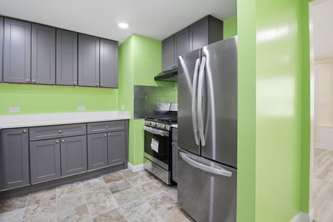 Tiny photo for 9804 S Maplewood Avenue, Evergreen Park, IL 60805 (MLS # 12595733)