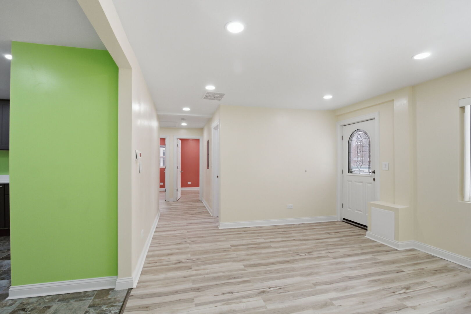 9804 S Maplewood Avenue