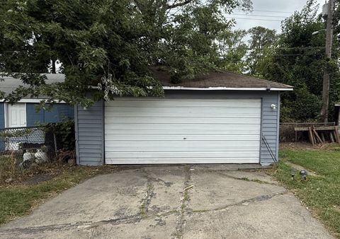 Tiny photo for 13824 Forest Avenue, Dolton, IL 60419 (MLS # 12443639)