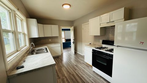 Tiny photo for 13824 Forest Avenue, Dolton, IL 60419 (MLS # 12443639)