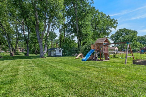 Tiny photo for 15776 W Woodbine Circle, Vernon Hills, IL 60061 (MLS # 12728262)