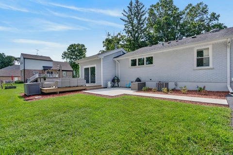 Tiny photo for 15776 W Woodbine Circle, Vernon Hills, IL 60061 (MLS # 12728262)