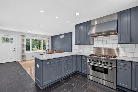 Tiny photo for 15776 W Woodbine Circle, Vernon Hills, IL 60061 (MLS # 12728262)