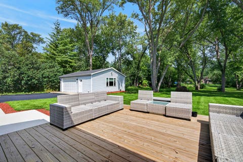 Tiny photo for 15776 W Woodbine Circle, Vernon Hills, IL 60061 (MLS # 12728262)