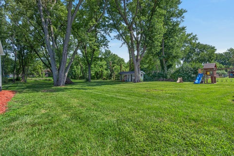 Tiny photo for 15776 W Woodbine Circle, Vernon Hills, IL 60061 (MLS # 12728262)