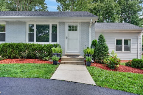 Tiny photo for 15776 W Woodbine Circle, Vernon Hills, IL 60061 (MLS # 12728262)