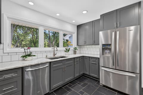 Tiny photo for 15776 W Woodbine Circle, Vernon Hills, IL 60061 (MLS # 12728262)