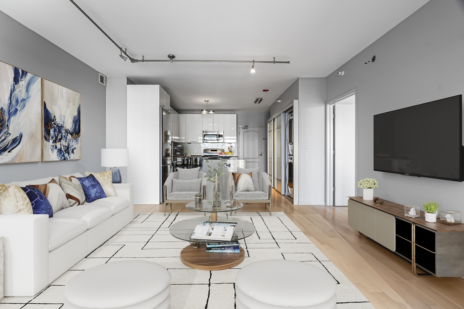 21 W Chestnut Street 1403