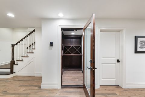 Tiny photo for 41 E Elm Street, Chicago, IL 60611 (MLS # 12594503)