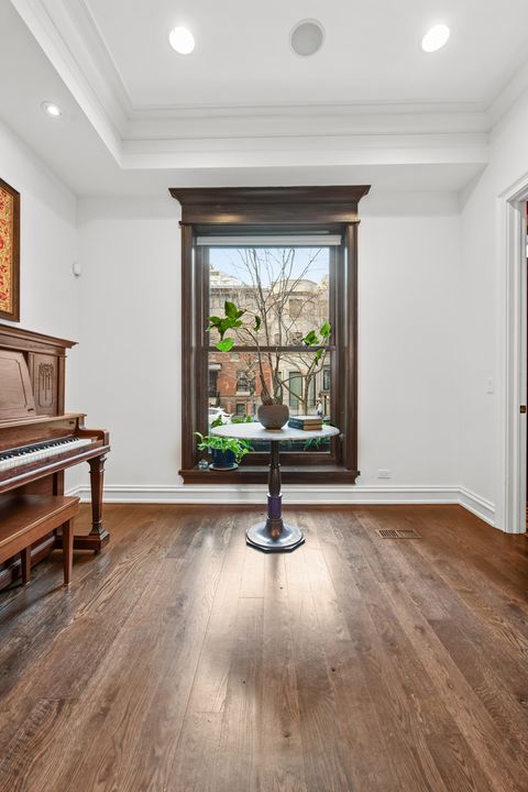 Tiny photo for 41 E Elm Street, Chicago, IL 60611 (MLS # 12594503)