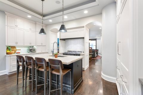 Tiny photo for 41 E Elm Street, Chicago, IL 60611 (MLS # 12594503)