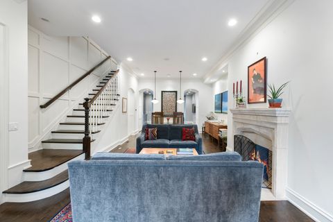 Tiny photo for 41 E Elm Street, Chicago, IL 60611 (MLS # 12594503)