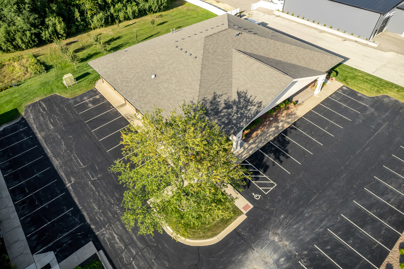 6048-6050 Broadcast Parkway