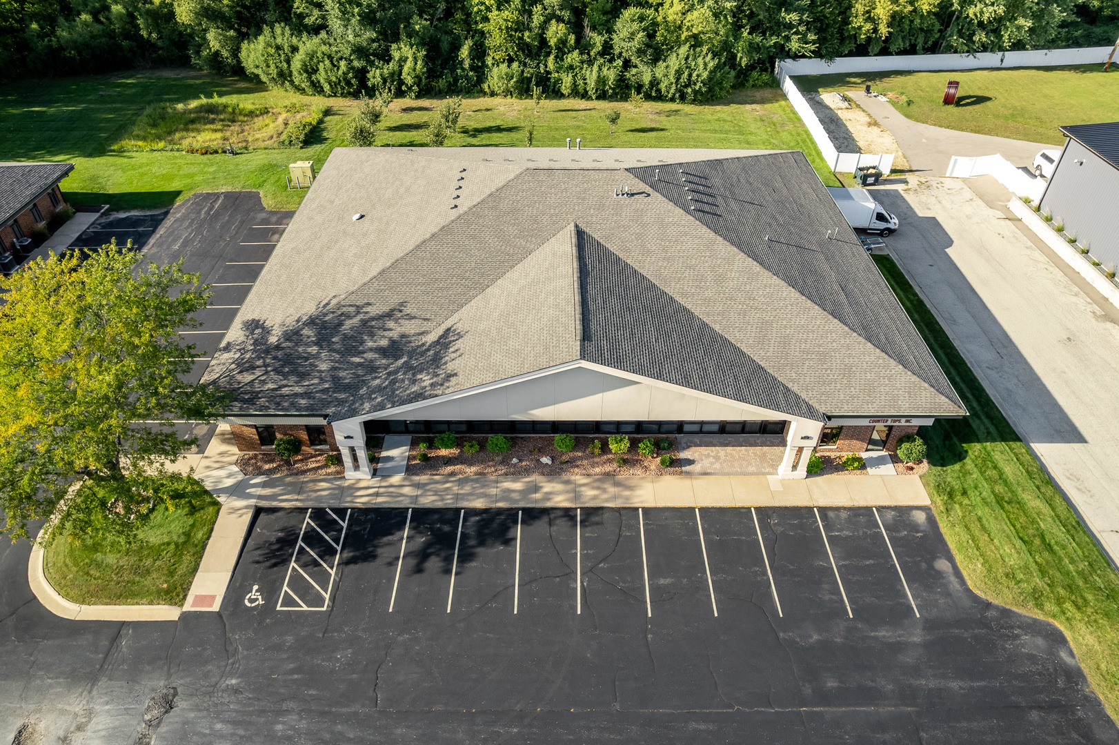 6048-6050 Broadcast Parkway