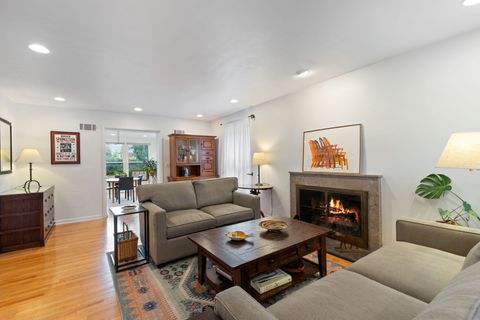 Tiny photo for 6709 N Ramona Avenue, Lincolnwood, IL 60712 (MLS # 12400232)