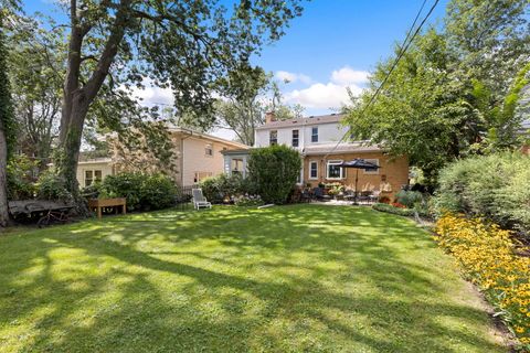 Tiny photo for 6709 N Ramona Avenue, Lincolnwood, IL 60712 (MLS # 12400232)