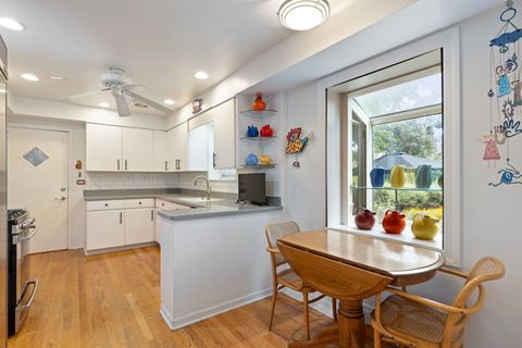 Tiny photo for 6709 N Ramona Avenue, Lincolnwood, IL 60712 (MLS # 12400232)