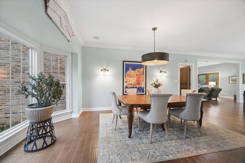 Tiny photo for 504 Pin Oak Court, St. Charles, IL 60174 (MLS # 12617427)