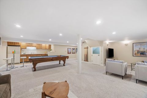 Tiny photo for 504 Pin Oak Court, St. Charles, IL 60174 (MLS # 12617427)