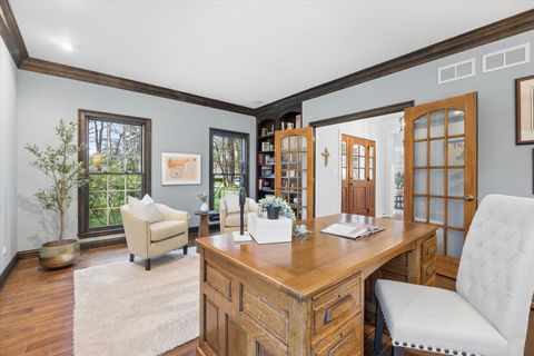 Tiny photo for 504 Pin Oak Court, St. Charles, IL 60174 (MLS # 12617427)