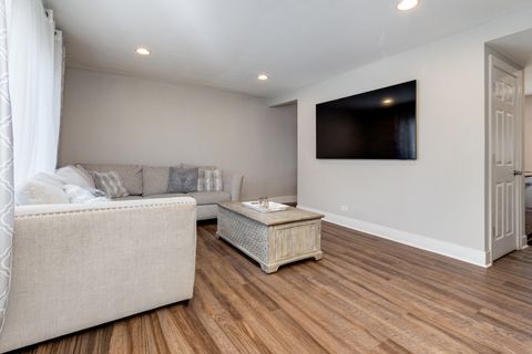 Tiny photo for 1240 N Boxwood Drive, Mount Prospect, IL 60056 (MLS # 12604479)