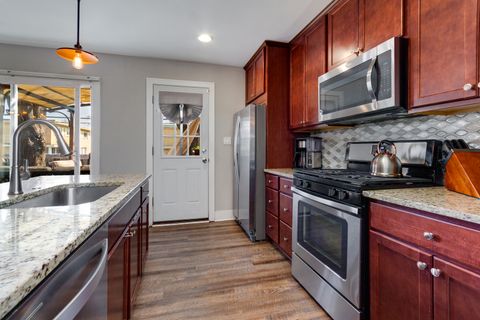 Tiny photo for 1240 N Boxwood Drive, Mount Prospect, IL 60056 (MLS # 12604479)