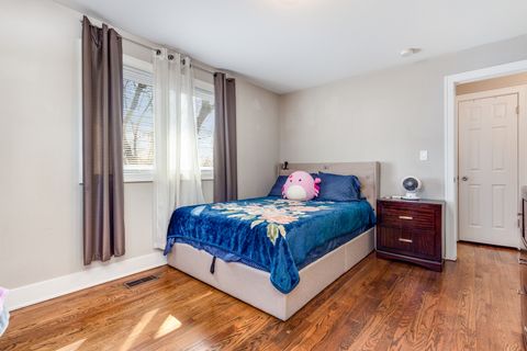 Tiny photo for 1240 N Boxwood Drive, Mount Prospect, IL 60056 (MLS # 12604479)