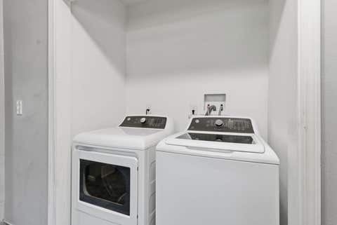 Tiny photo for 3804 15th Street B, Moline, IL 61265 (MLS # 12630009)