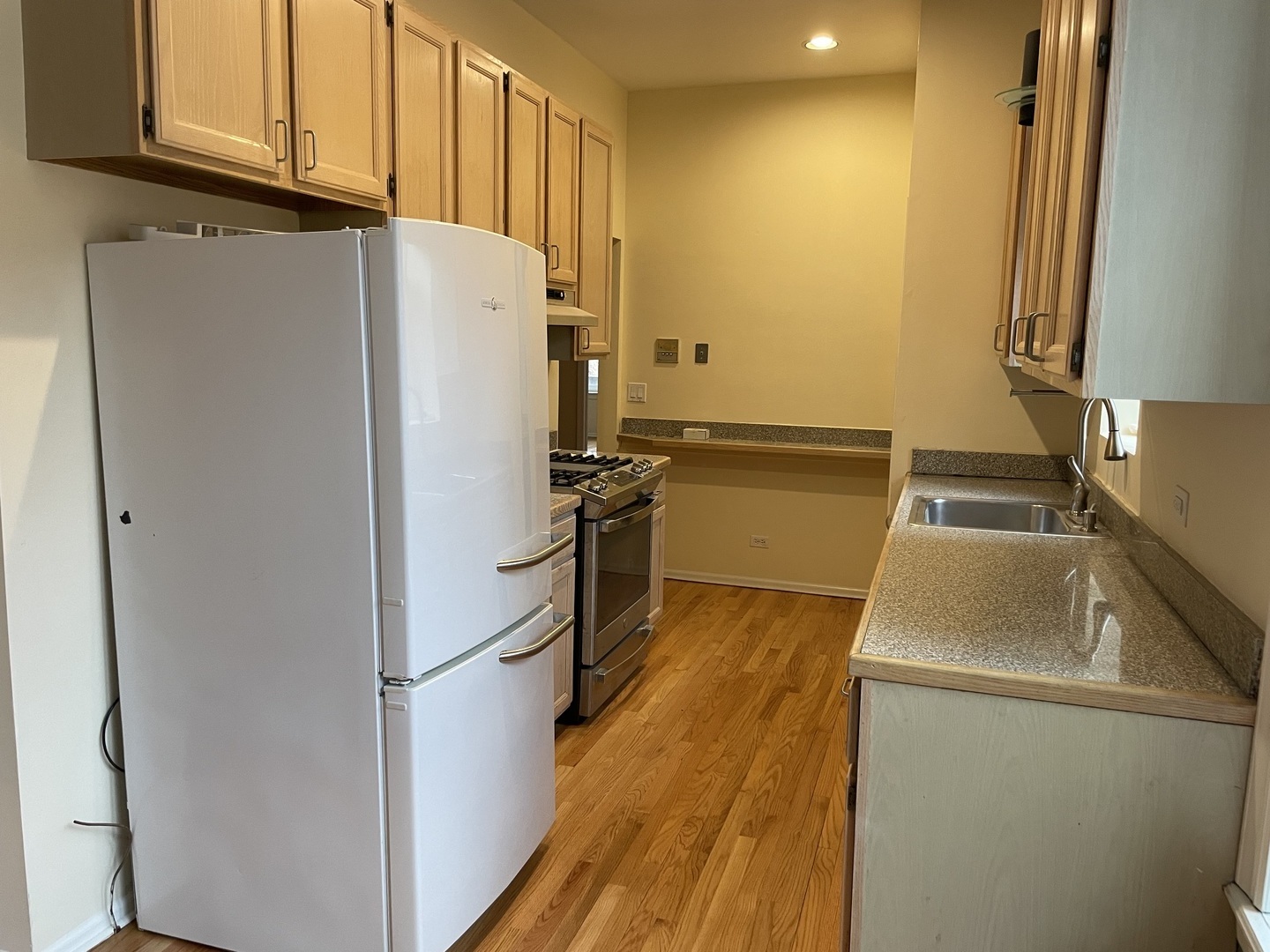 4621 N MAGNOLIA Avenue 3