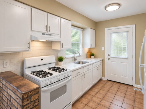 Tiny photo for 147 Birch Street, Carpentersville, IL 60110 (MLS # 12758253)