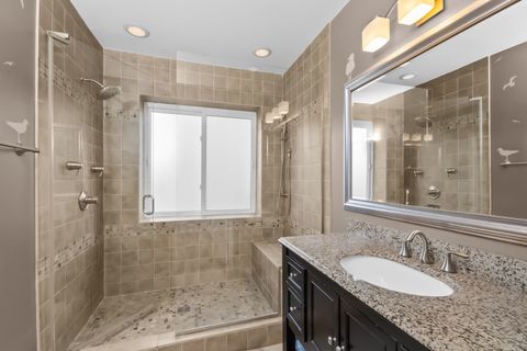 Tiny photo for 3325 N Lincoln Avenue #304, Chicago, IL 60657 (MLS # 12674901)
