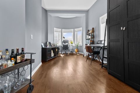 Tiny photo for 3325 N Lincoln Avenue #304, Chicago, IL 60657 (MLS # 12674901)