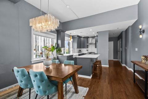 Tiny photo for 3325 N Lincoln Avenue #304, Chicago, IL 60657 (MLS # 12674901)