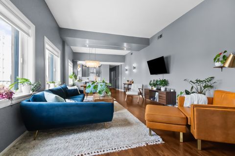 Tiny photo for 3325 N Lincoln Avenue #304, Chicago, IL 60657 (MLS # 12674901)