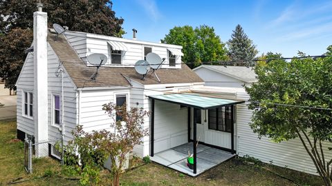 Tiny photo for 807 W 12TH Street, Sterling, IL 61081 (MLS # 12498568)