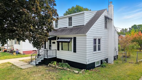Tiny photo for 807 W 12TH Street, Sterling, IL 61081 (MLS # 12498568)