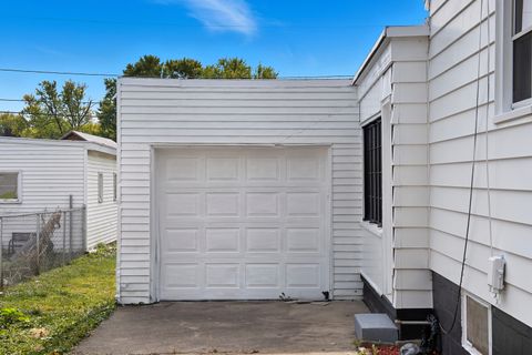 Tiny photo for 807 W 12TH Street, Sterling, IL 61081 (MLS # 12498568)