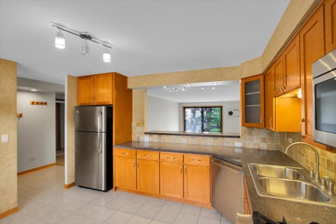 Tiny photo for 5332 W Windsor Avenue #2F, Chicago, IL 60630 (MLS # 12765712)