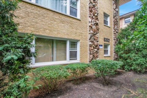 Photo of 5332 W Windsor Avenue #2F, Chicago, IL 60630 (MLS # 12765712)