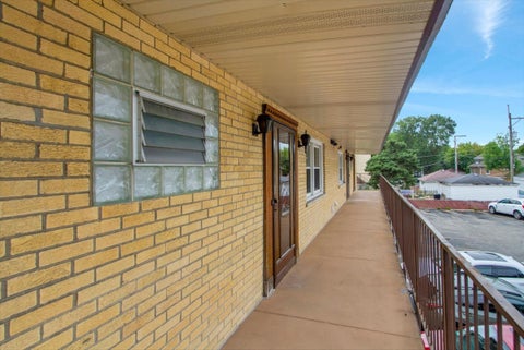 Tiny photo for 5332 W Windsor Avenue #2F, Chicago, IL 60630 (MLS # 12765712)