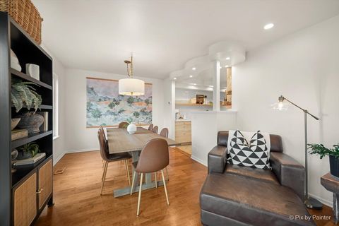 Tiny photo for 184 Woodstone Drive, Buffalo Grove, IL 60089 (MLS # 12597079)