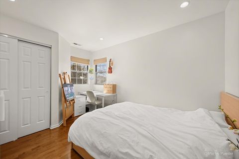 Tiny photo for 184 Woodstone Drive, Buffalo Grove, IL 60089 (MLS # 12597079)