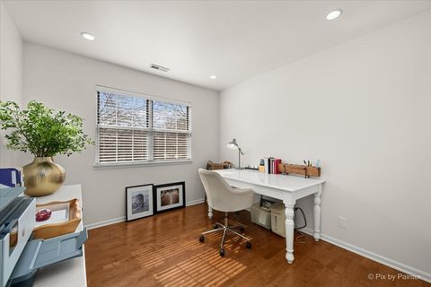 Tiny photo for 184 Woodstone Drive, Buffalo Grove, IL 60089 (MLS # 12597079)