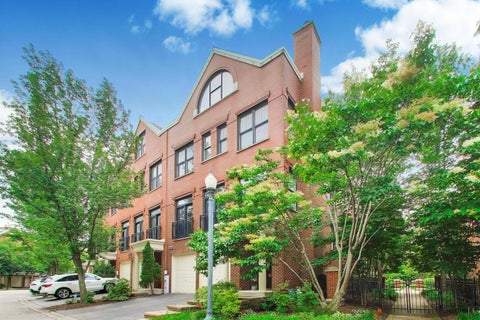 Tiny photo for 1850 Admiral Court, Glenview, IL 60026 (MLS # 12673287)